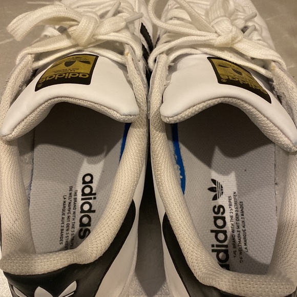 ADIDAS superstar size 8.5 shoes - Picture 6 of 8